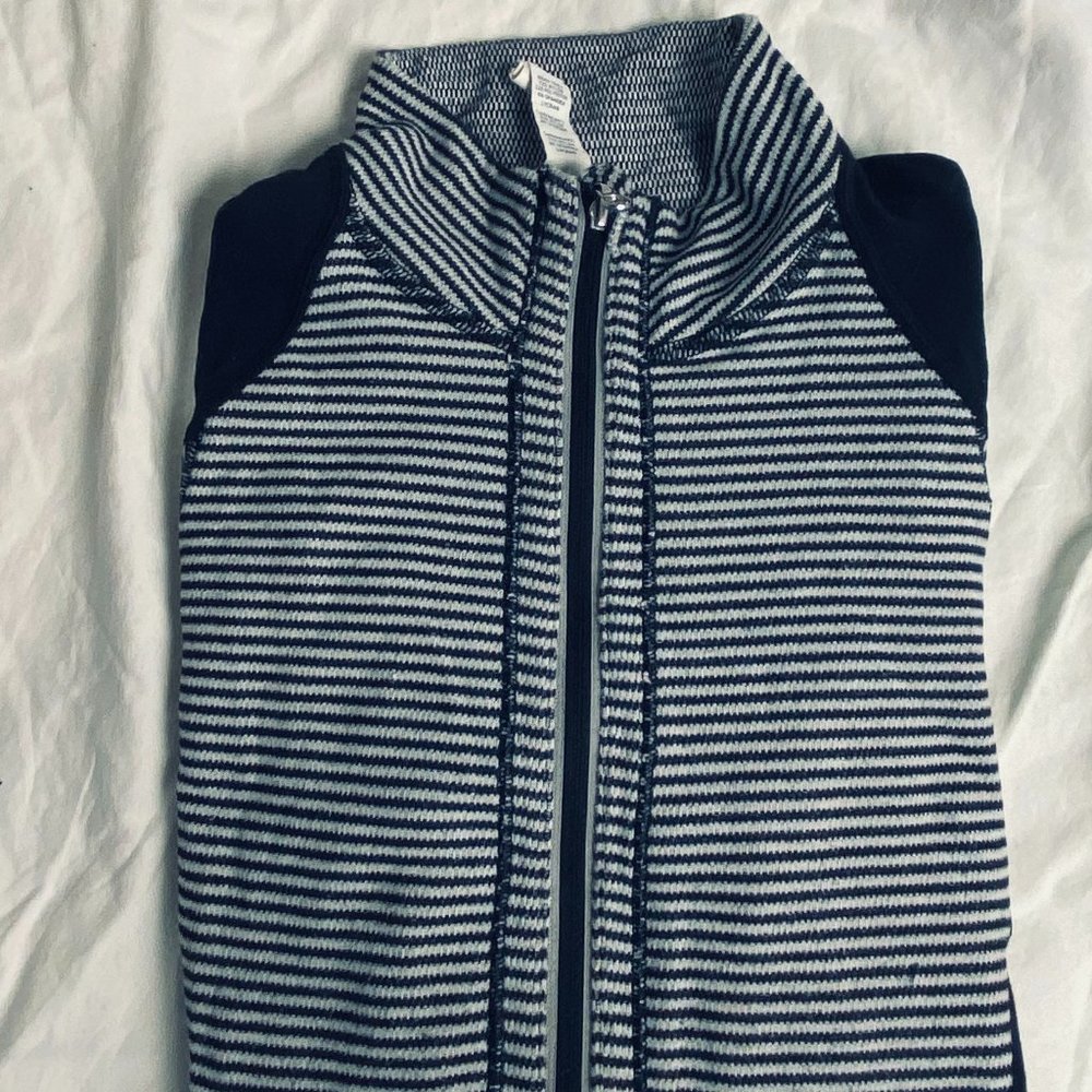 LULULEMON RUN U-Turn Pullover | Black/White Stripe